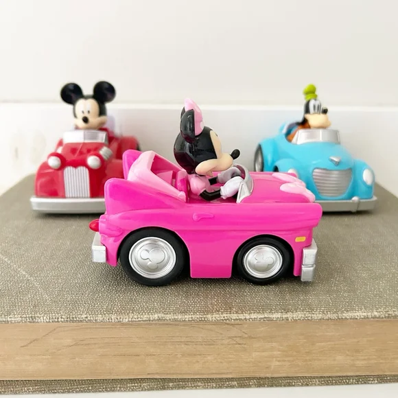 Disney Mickey Mouse Clubhouse & Friends Pull Back Toy Car Goofy, Minnie & Mickey - Picture 5 of 15